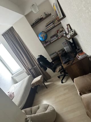 იყიდება 4 ოთახიანი ბინა საბურთალოზე
