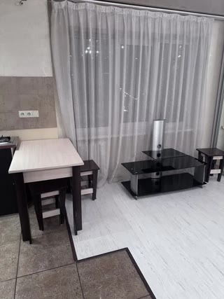 Sale of a 1-room apartment in the Center of Kyiv near Klovska metro