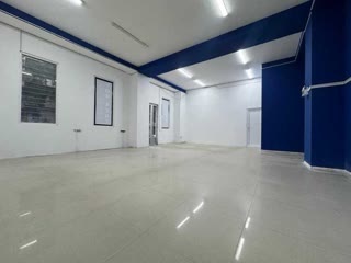 Universal commercial space for rent in Vake