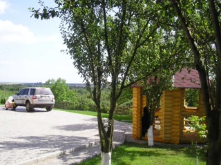 🏡 Продаж просторого будинку з ділянкою 20 соток | передмістя Львова