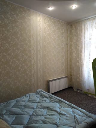 Продам 3-х комнатную квартиру , метро Защитников Украины, сталинка