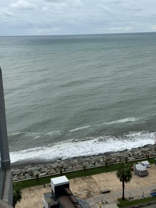 🌊 Продается квартира 1+1. Первая линия, море прямо через дорогу. Боковой вид и виды на закат. 🌅