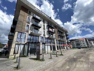 Коммерческое помещение с квартирами на продажу в Бакуриани