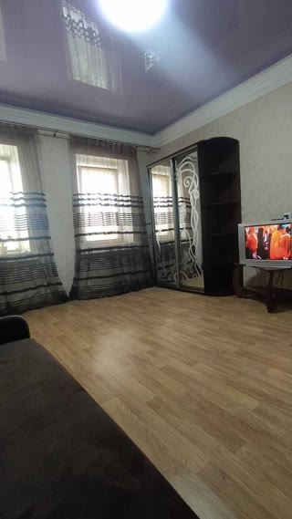 Продам 1к квартиру Центральний Ринок, Локомотив