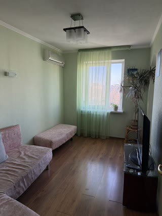 Продаж 3-кімнатної квартири на Оболоні біля метро Героїв Дніпра