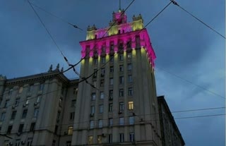 Продам 3 комн квартиру, м. Конституції в домі зі шпилем, Центр