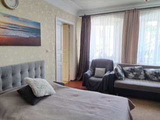 Продам 3-х кімнатну квартиру