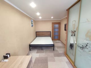 Продам 2-кімнатну квартиру 23 Серпня, Павлове Поле