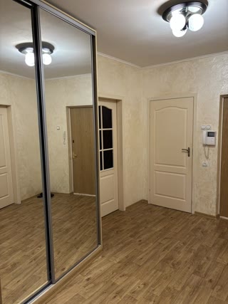 Продам 4х кімнатну квартиру Олексіївка