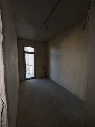 იყიდება 2 ოთახიანი ბინა საბურთალოზე