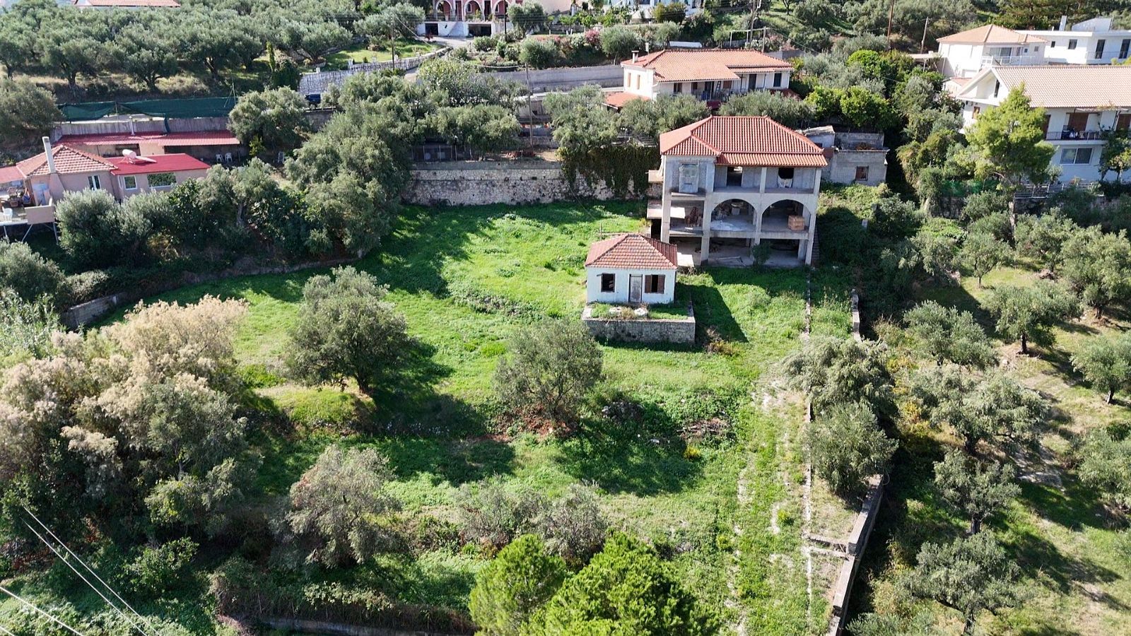 365 m² Apartment Complex