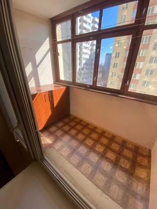 Продається 2к квартира, вул. Олевська, метро Академмістечко, ліс