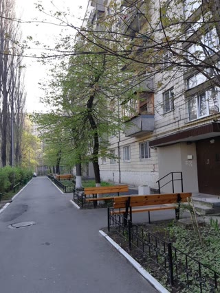 Продаж 3-х кімн. квартири метро “Чернігівська”