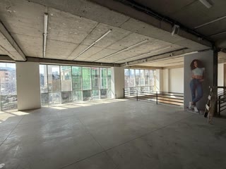 Universal commercial space for rent in Didube