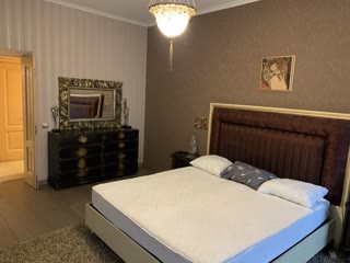 Luxurious 2-room apartment 75 m2 Lypky