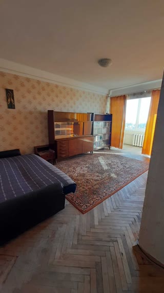 Продаж 2-кімнатної квартири біля метро Житомирська