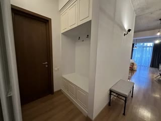 ქირავდება ოროთახიანი ბინა ვაკეში