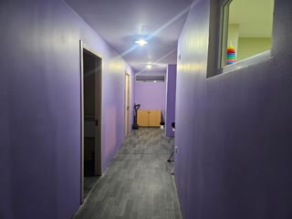 🏢 Two-Story Commercial Space with High Ceilings – Available from December 31st