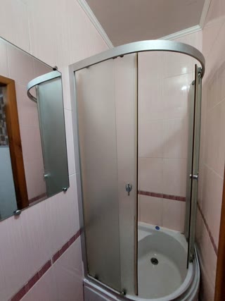 Продам ізольовану гостинку Одеська