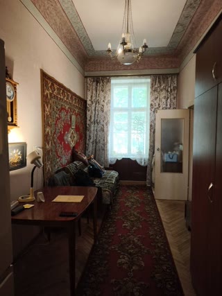 Продаж 2-кімнатної квартири в історичному центрі Львова