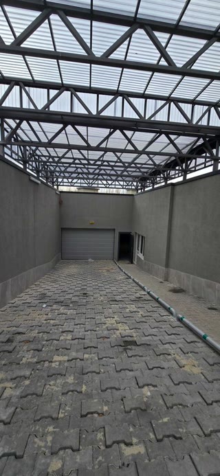 Продаж 3-кімнатної квартири на Теремках біля Голосіївського парку