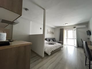 310 m² Apartment Complex