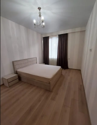 ქირავდება 3 ოთახიანი ბინა ვაკეში