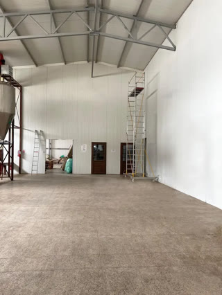 Warehouse/Industrial Space for Rent Near the Airport