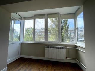 Продається 2-кімнатна квартира, Русанівський бульвар