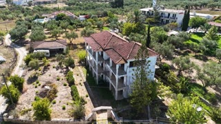 376 m² Building