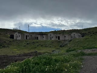 817 m² Building