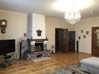 Продам унікальний будинок 600м2 у стилі «Версаль» у Києві