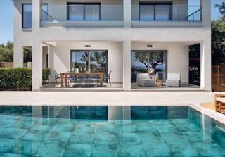 800 m² Apartment Complex