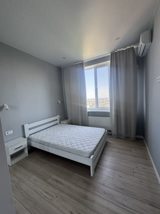 Продаж 2 кімнатної квартири в Hennesi House