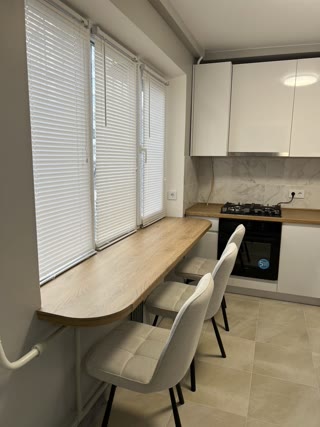 Sale of a 3-room apartment near Syrets Park