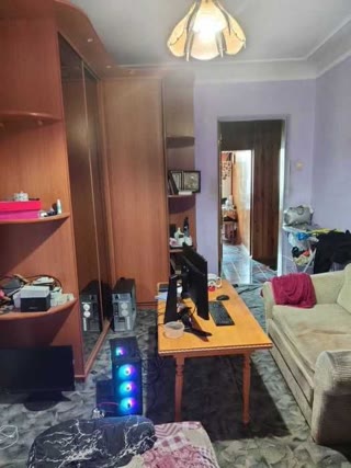 Продажа 2-комнатной квартиры в центре Киева рядом с метро — удобное расположение и парк Котляревского