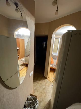 Продаж однокімнатної квартири (гостинка) Дніпровський район