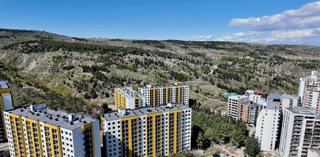 იყიდება 2 ოთახიანი ბინა საბურთალოზე