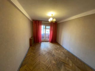 Продаж 2-кімнатної квартири біля метро Лісова