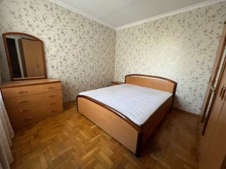 Продаж 2-кімнатної квартири на Мінському масиві