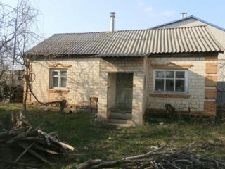 Срочно продам будинок в Куп'янськузловій або поміняю на квартиру