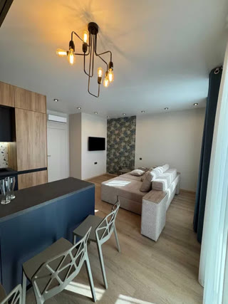 Продається 1-кімнатна квартира-студія, 34 м² в ЖК Голосіївський