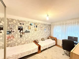 Продається 2-кімнатна квартира біля парку ім. Генерала Потапова та швидкісного трамваю — зручно, затишно, все поруч!