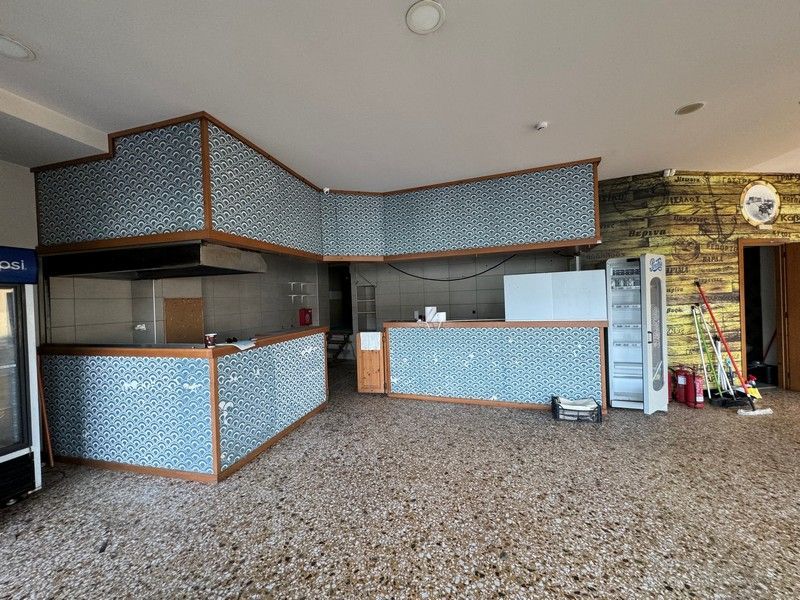 160 m² Store
