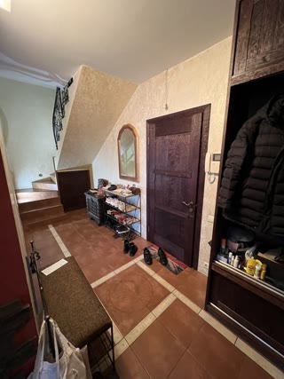 Продається двоповерхнева 3к квартира 96м2 в Дніпровському районі