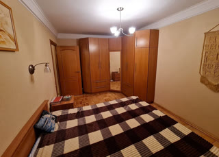 Продаж 3к квартири на вул. Шулявська