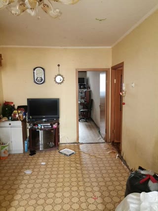 Продам 3к квартиру на Салтовському шосе (Медкомплекс)