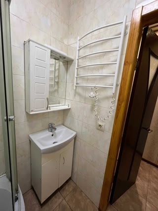 Продам гостинка Нові Дома