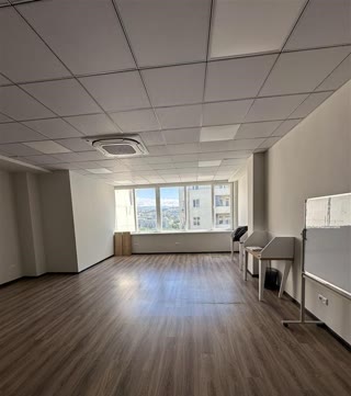 Commercial space for rent on Vera