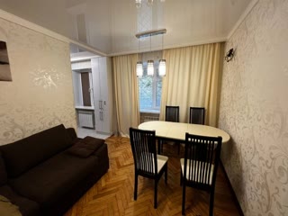 Продаж 3-кімнатної квартири на Печерську